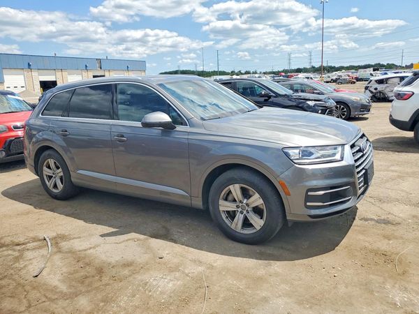 2017 AUDI Q7 quattro Premium Plus