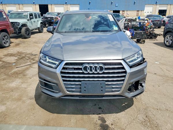 2017 AUDI Q7 quattro Premium Plus