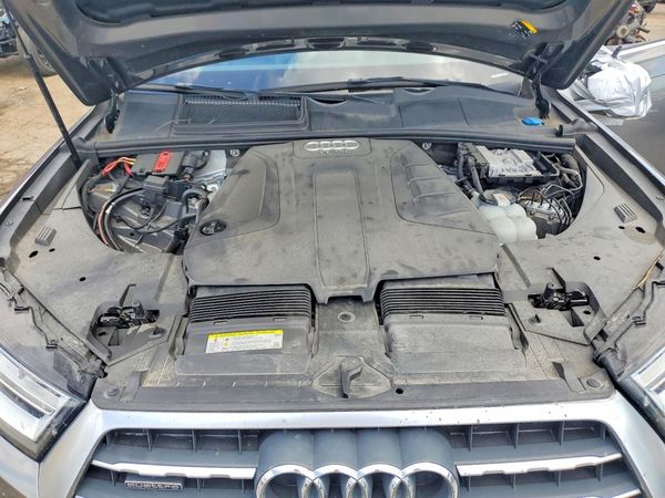 2017 AUDI Q7 quattro Premium Plus