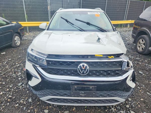 2022 VOLKSWAGEN TAOS SE