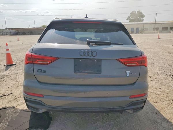 2022 AUDI Q3