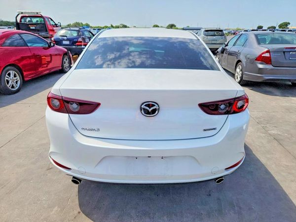 2025 MAZDA 3