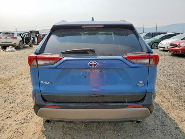 2023 TOYOTA RAV4 SE