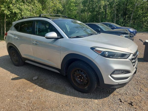 2017 HYUNDAI TUCSON