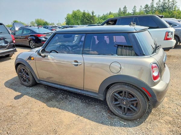 2013 MINI COOPER