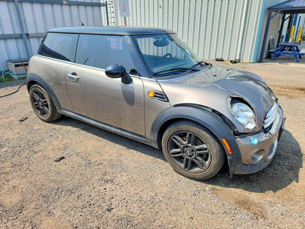 2013 MINI COOPER