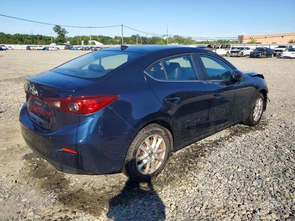 2014 MAZDA 3