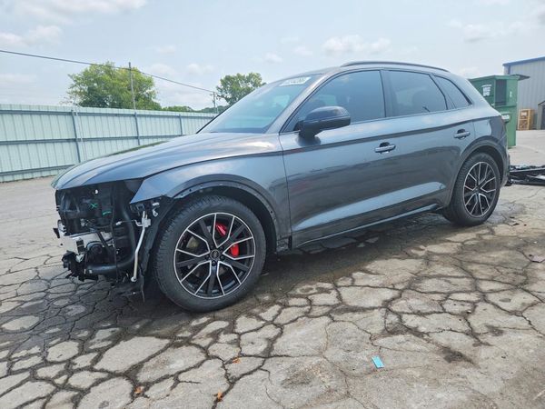 2025 AUDI SQ5 quattro Premium Plus