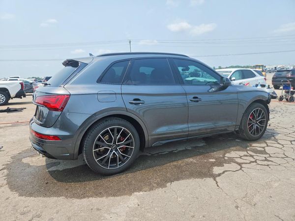 2025 AUDI SQ5 quattro Premium Plus