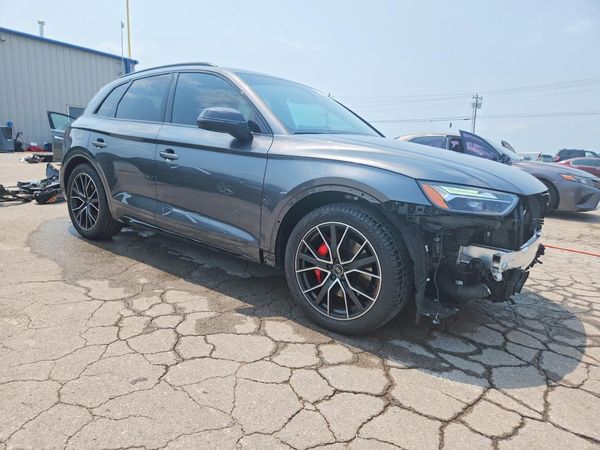 2025 AUDI SQ5 quattro Premium Plus