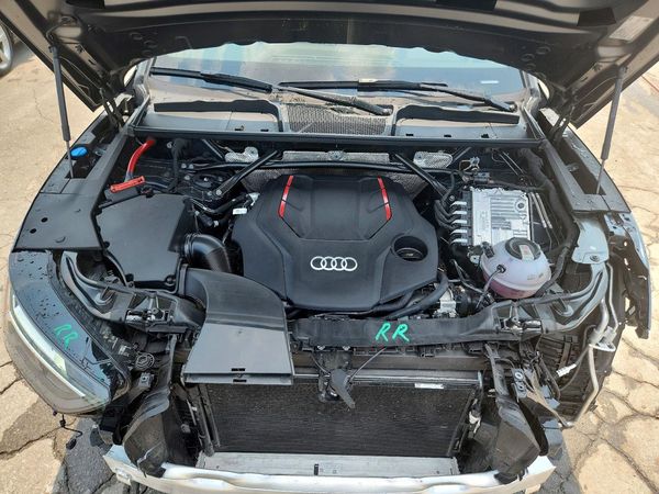 2025 AUDI SQ5 quattro Premium Plus