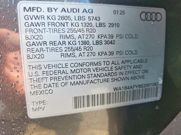 2025 AUDI SQ5 quattro Premium Plus