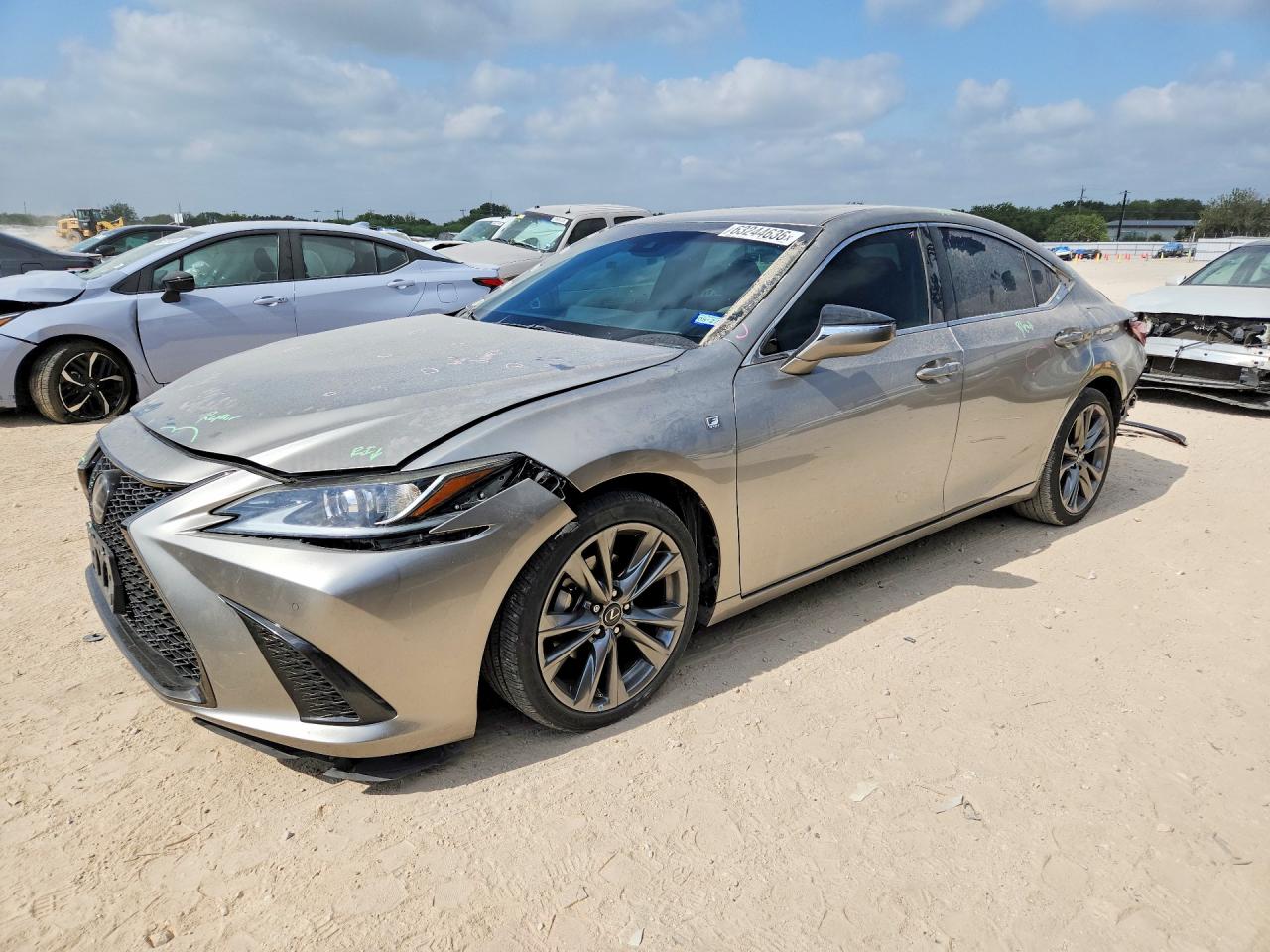 2020 LEXUS ES