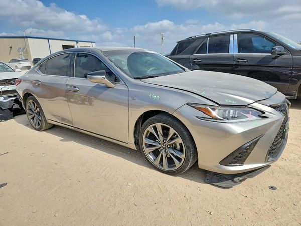 2020 LEXUS ES