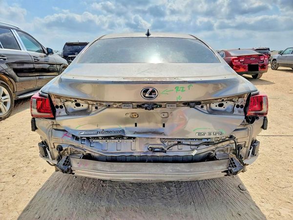2020 LEXUS ES