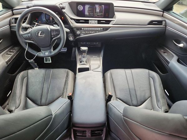 2020 LEXUS ES