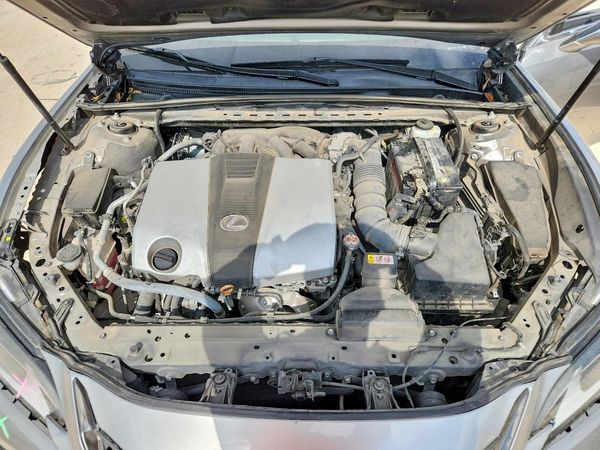 2020 LEXUS ES