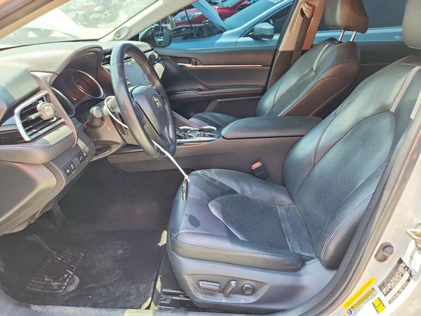 2018 TOYOTA CAMRY
