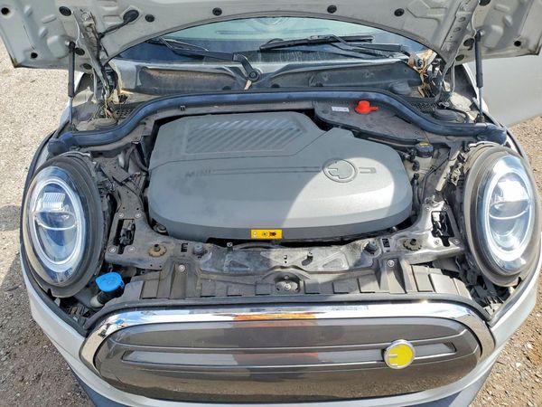 2021 MINI COOPER