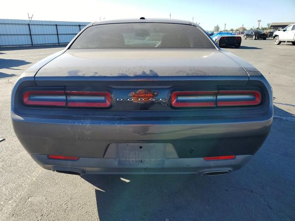 2016 DODGE CHALLENGER SXT
