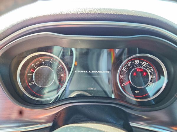 2016 DODGE CHALLENGER SXT