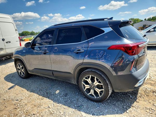 2021 KIA SELTOS EX