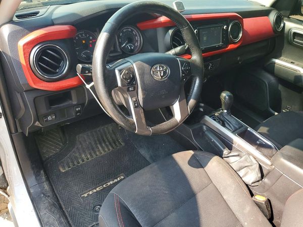 2016 TOYOTA TACOMA