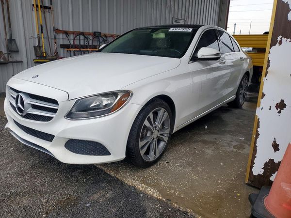 2015 MERCEDES-BENZ C Base