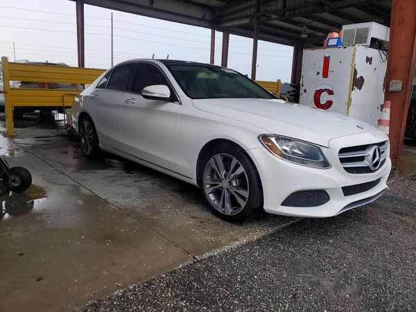 2015 MERCEDES-BENZ C Base