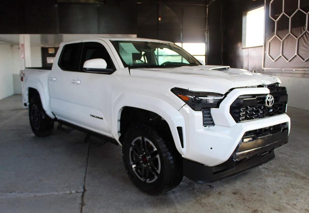 2025 TOYOTA TACOMA