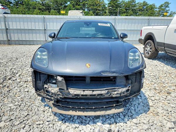 2020 PORSCHE MACAN
