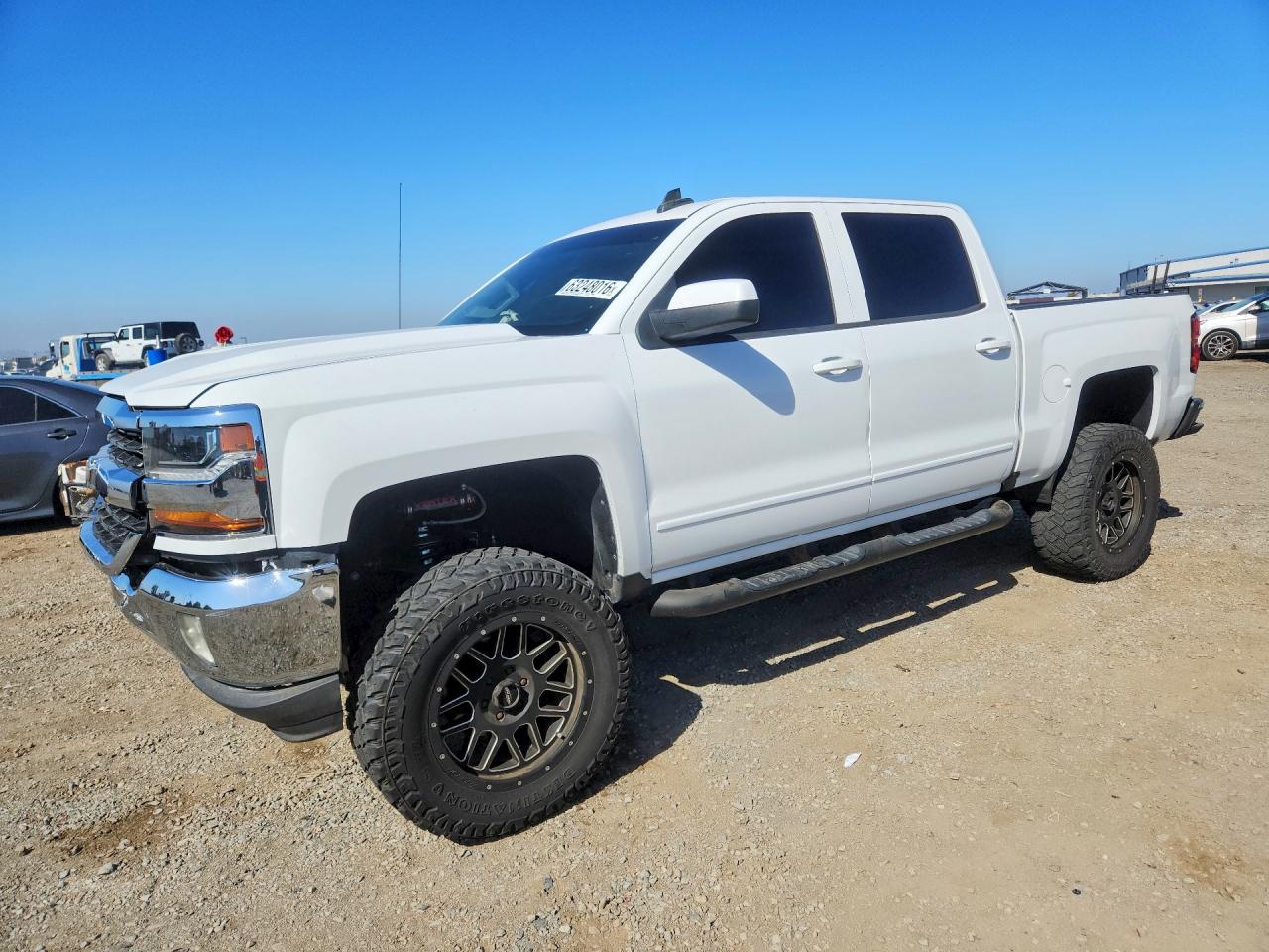 2017 CHEVROLET SILVERADO LT