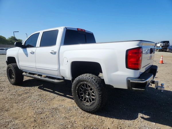 2017 CHEVROLET SILVERADO LT