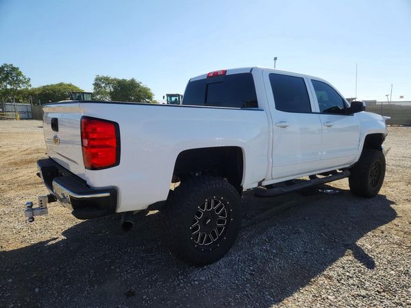 2017 CHEVROLET SILVERADO LT