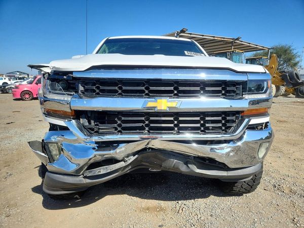 2017 CHEVROLET SILVERADO LT
