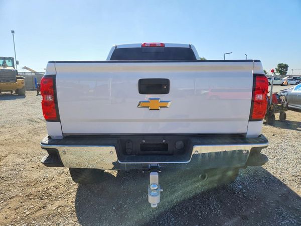 2017 CHEVROLET SILVERADO LT