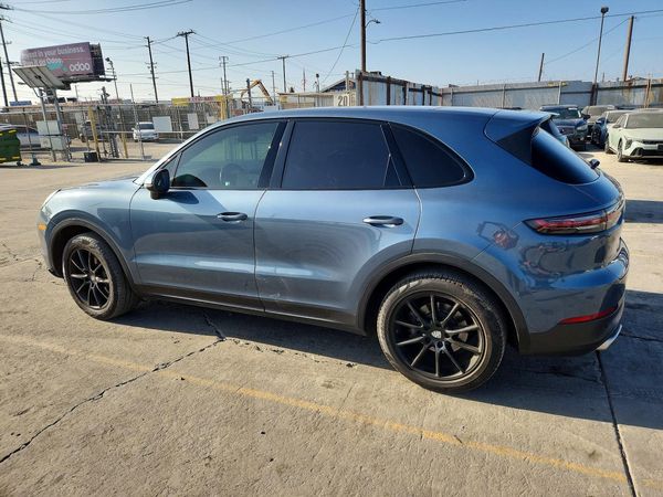 2019 PORSCHE CAYENNE