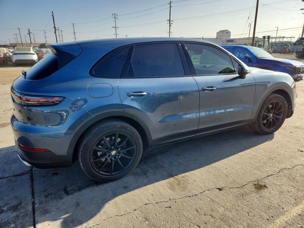 2019 PORSCHE CAYENNE