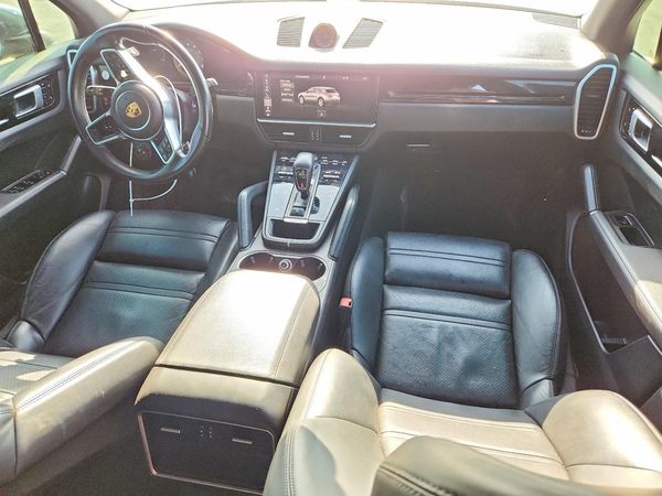 2019 PORSCHE CAYENNE