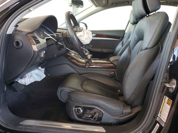 2015 AUDI A8 — DENT