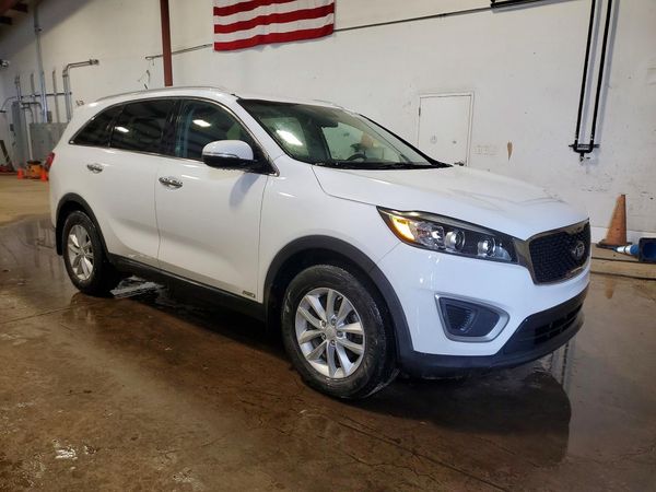 2017 KIA SORENTO L, LX