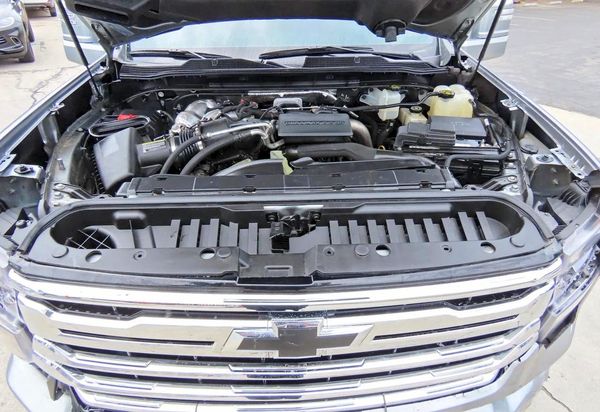 2024 CHEVROLET SILVERADO LTZ