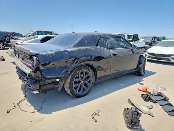 2022 DODGE CHALLENGER