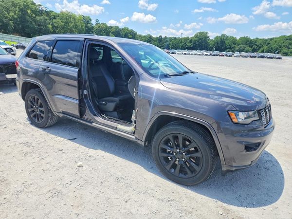 2021 JEEP GRAND CHEROKEE Laredo