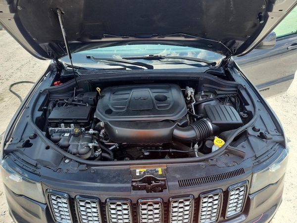 2021 JEEP GRAND CHEROKEE Laredo