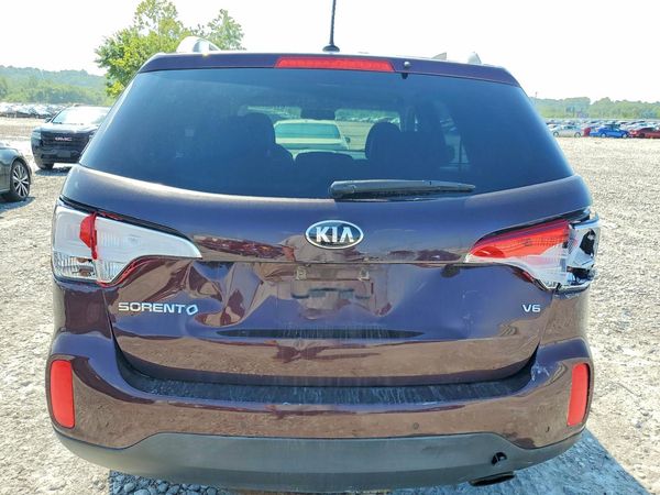 2015 KIA SORENTO GL