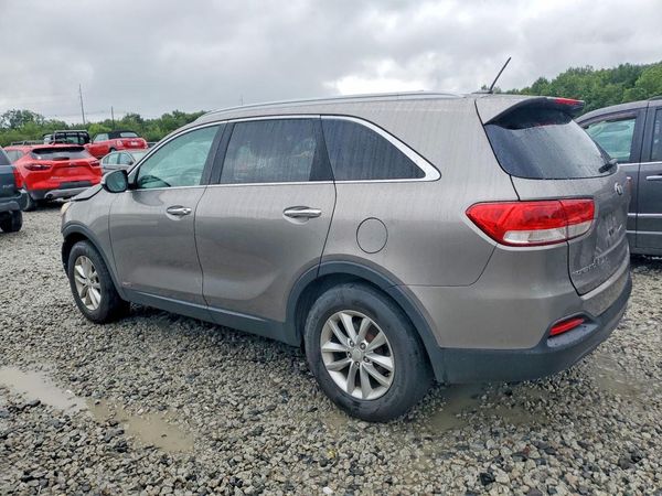 2016 KIA SORENTO L / LX