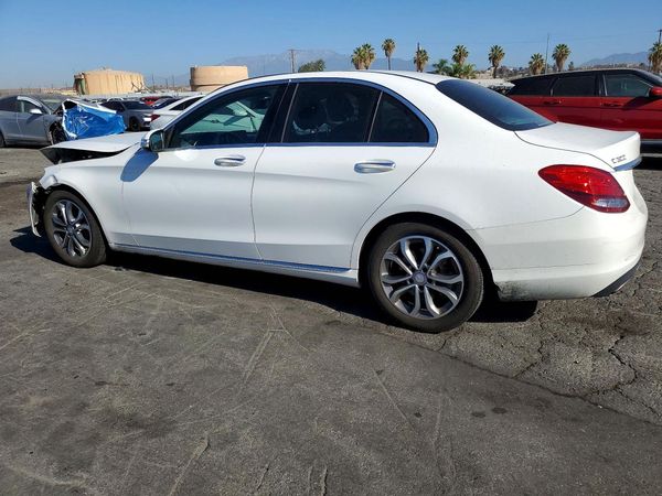 2016 MERCEDES-BENZ C C300