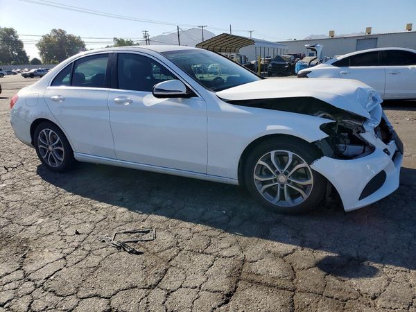 2016 MERCEDES-BENZ C C300