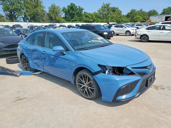2024 TOYOTA CAMRY SE — Passenger 3/4